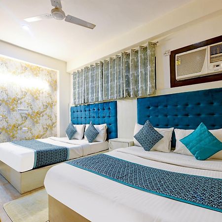 Hotel Skywood At Airport Neu-Delhi Exterior foto