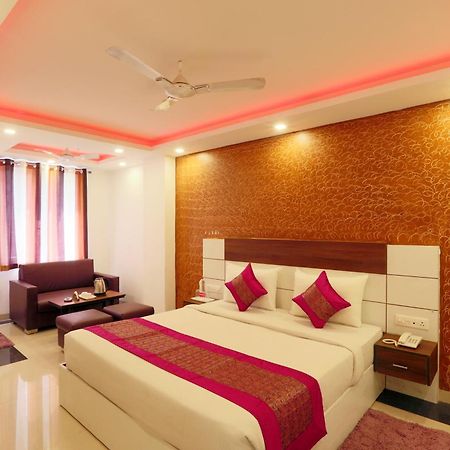 Hotel Skywood At Airport Neu-Delhi Exterior foto
