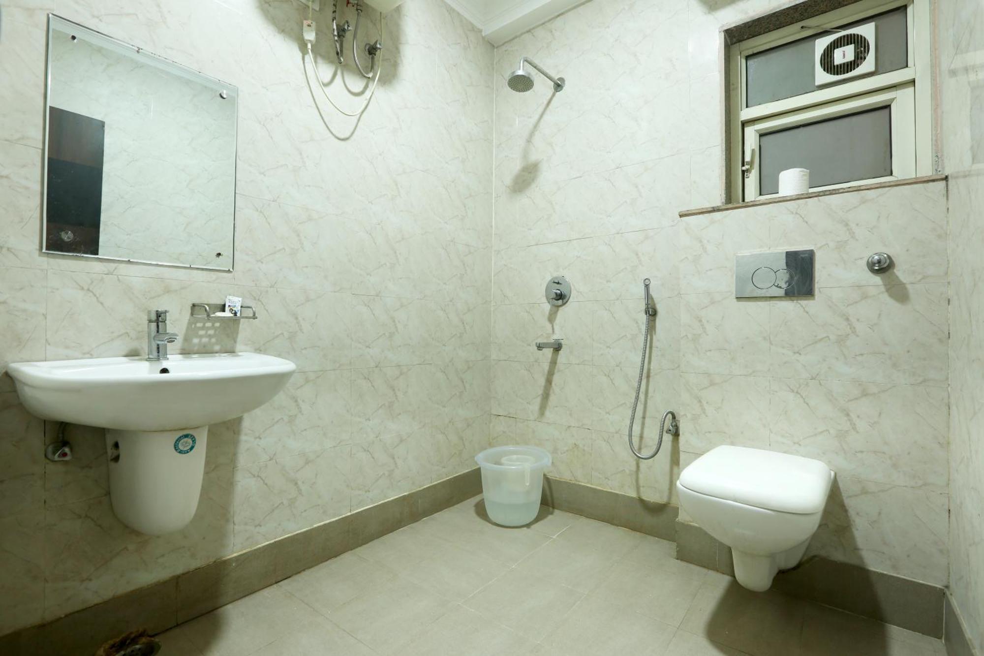Hotel Skywood At Airport Neu-Delhi Exterior foto