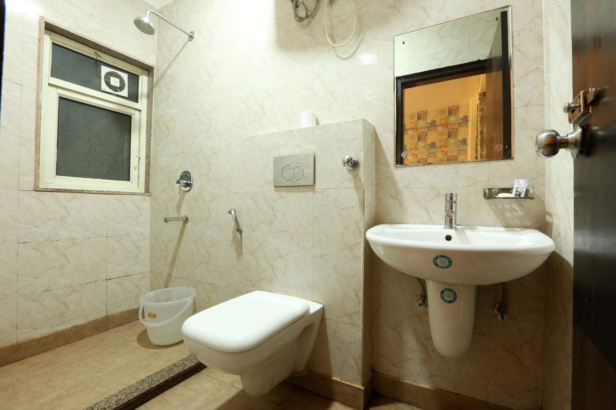 Hotel Skywood At Airport Neu-Delhi Exterior foto