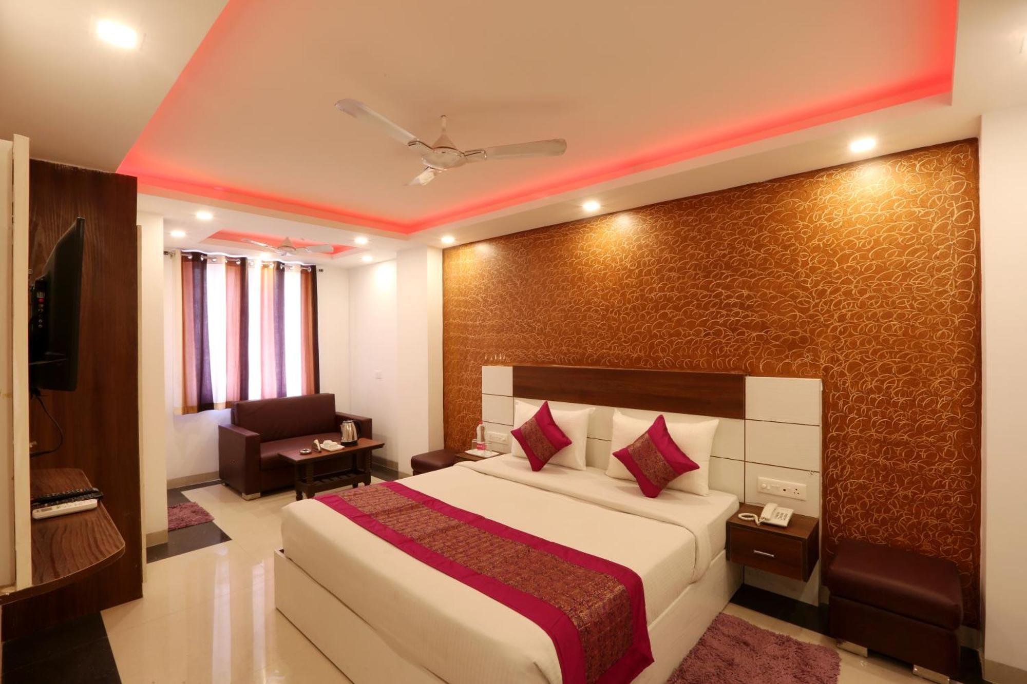 Hotel Skywood At Airport Neu-Delhi Exterior foto